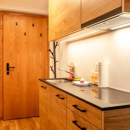 Nova, Appartamento *